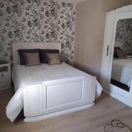 La Maison Du Meunier Avec Terrain Apartman